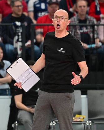 GER 1 VBL, Play Off Semi-Final, SVG Lueneburg vs SWD Powervolleys Dueren 12 04 2026, GER 1 VBL, PLay Off Semi-Final, SVG Lueneburg vs SWD Powervolleys Dueren, in the picture Christophe Achten Coach Dueren nordphotoxGmbH xWitke nph00002