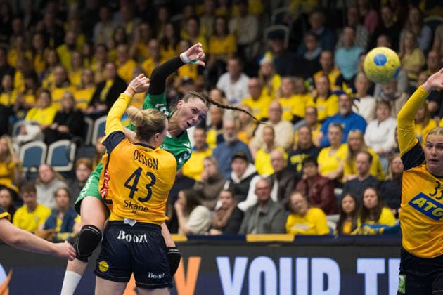 260412 Emma Olsson of Sweden and Ausra Arcisevskaja of Lithuania during the women s EHF Euro Qualification handball match between Sweden and Lithuania on April 12, 2026 in Kosta Photo Suvad Mrkonjic BILDBYRAN COP 170 SM0457 handball handball handball kval em em kval qualification womens ehf euro qualification sverige sweden litauen lithuania dam bbeng sverige sweden  Copyright: SUVADxMRKONJIC BB260412SM041