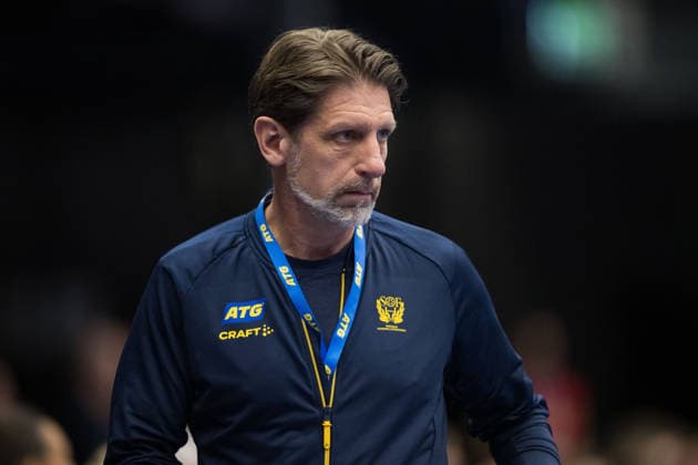 260412 Head coach Tomas AxnÃ r of Sweden during the women s EHF Euro Qualification handball match between Sweden and Lithuania on April 12, 2026 in Kosta Photo Suvad Mrkonjic BILDBYRAN COP 170 SM0457 handball handball handball kval em em kval qualification womens ehf euro qualification sverige sweden litauen lithuania dam bbeng sverige sweden  Copyright: SUVADxMRKONJIC BB260412SM049