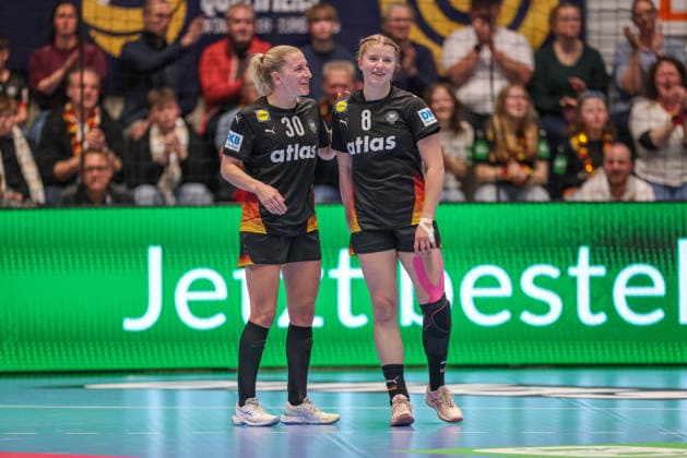 GER, Hamm, Germany vs Belgium, EHF EURO Qualifiers, Handball, EHF, Season 2025 2026, WESTPRESS arena, 6 Matchday in picture Jenny Behrend Germany Handball Women 30 , Nina Engel Germany Handball Women 8 , Goal, Cheering and Joy, Emotions DFB DFL REGULATIONS PROHIBIT ANY USE OF PHOTOGRAPHS AS IMAGE SEQUENCES AND OR QUASI VIDEO, 12 04 2026 Copyright: HMBxMedia HendrikxHamelau
