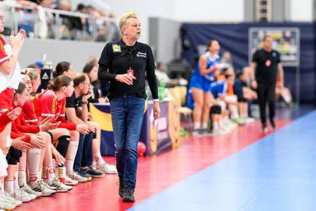 HANDBALL - EHF EURO Quali, AUT vs GRE LINZ,AUSTRIA,12.APR.26 - HANDBALL - EHF Women s European Championship, EM, Europameisterschaft qualification, OEHB international match, Länderspiel, Nationalmannschaft Austria vs Greece. Image shows head coach Monique Tijsterman (AUT).  GEPAxpictures xDanielaxMoser