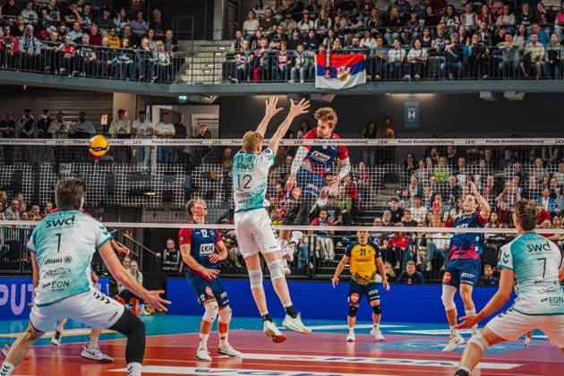 Volleyball Mens Bundesliga Playoffs Semifinals 2025 2026 SVG Lüneburg vs SWD powervolleys Düren 12 04 2026 Jackson Howe 6 SVG Lüneburg vs Siebe Korenbleks block 12 SWD powervolleys Düren
