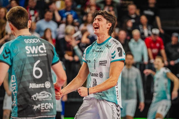 Volleyball Mens Bundesliga Playoffs Semifinals 2025 2026 SVG Lüneburg vs SWD powervolleys Düren 12 04 2026 Kyle Paulson 1 SWD powervolleys Düren cheers