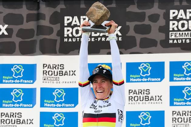 ROUBAIX : Paris Roubaix femme 2026 PHOTOPQR VOIX DU NORD BAZIZ CHIBANE ; 12 04 2026 ; ROUBAIX - 12 04 2026 : L enfer du Nord, le Paris Roubaix femme a eu lieu ce jour. La coureuse allemande Franziska Koch est sortie vainqueure de l epreuve 1 NORD France  Copyright: xPHOTOPQR VOIXxDUxNORD MAXPPPxBAZIZxCHIBANEx 20260412VDN0914 20260412VDN0910