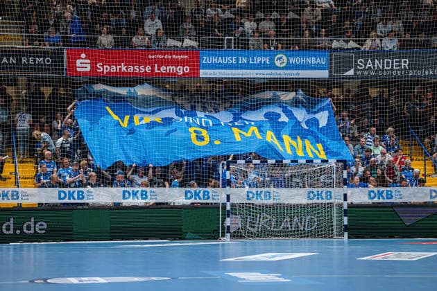 TBV Lemgo Lippe GER vs Fuechse Berlin GER , Handball, Daikin Handball Bundesliga, 28 Matchday, 12 4 2026, Season 2025 2026, Lemgo A choreo by the fans of TBV Lemgo Lippe GER Lemgo Phoenix Contact Arena Germany