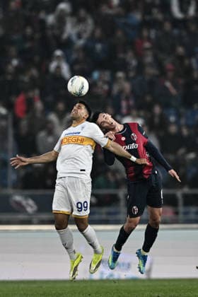 Mp Bologna 12 04 2026 - campionato di calcio serie A Bologna-Lecce foto Matteo Papini Image nella foto: Walid Cheddira-Nikola Moro 
