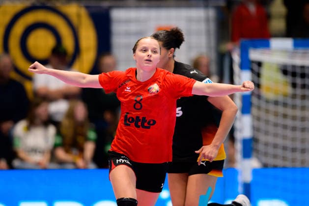 Handball, Womens European Championship Qualification, Germany Belgium, 2nd round, Group 3, Matchday 6 Nele Antonissen Belgium Hamm Westpress Arena Nordrhein Westfalen Germany