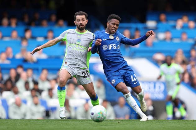 Chelsea gegen Man City 12. April 2026, London Premier League Fußball Chelsea gegen Manchester City Bernardo Silva von Manchester City und Estevao Willian von Chelsea Foto Charlotte Wilson Abseits London UK  Copyright: xCharlottexWilsonx xOffsidexOffside