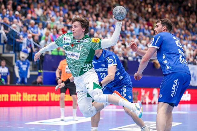 2026 04 12, xkwix, Handball, HBL, TBV Lemgo Lippe Füchse Berlin, PHOENIX CONTACT arena, 28 Spieltag, Saison 2025 2026 Nils Lichtlein Füchse Berlin 17 beim Wurf DFB regulations prohibit any use of photographs as image sequences and or quasi video Photo xKamilxWilkowskixPressefotoKochx Nordrhein Westfalen Germany