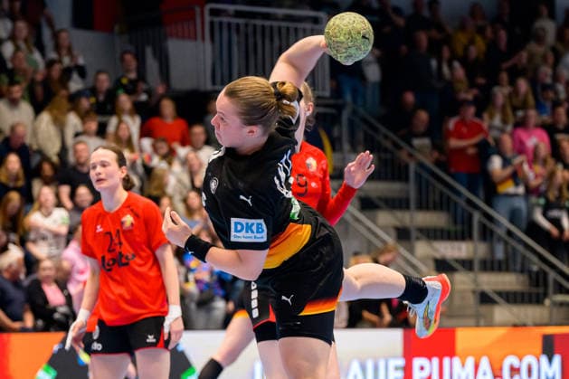 Handball, Women European Championship Qualification, Germany Belgium, 2 Round, Group 3, Matchday 6 Lisa Antl Germany Hamm Westpress Arena Nordrhein Westfalen Germany