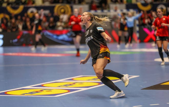 GER, Hamm, Deutschland vs Belgien, EHF EURO Qualifiers, Handball, EHF, Spielzeit 2025 2026, WESTPRESS arena, 6. Spieltag im Bild: Jenny Behrend (Deutschland Handball Frauen 30), Tor, Jubel und Freude, Emotionen DFB DFL REGULATIONS PROHIBIT ANY USE OF PHOTOGRAPHS AS IMAGE SEQUENCES AND OR QUASI-VIDEO, 12.04.2026 *** GER, Hamm, Germany vs Belgium, EHF EURO Qualifiers, Handball, EHF, Season 2025 2026, WESTPRESS arena, 6 Matchday in picture Jenny Behrend Germany Handball Women 30 , Goal, Cheering and Joy, Emotions DFB DFL REGULATIONS PROHIBIT ANY USE OF PHOTOGRAPHS AS IMAGE SEQUENCES AND OR QUASI VIDEO, 12 04 2026 Copyright: HMBxMedia HendrikxHamelau