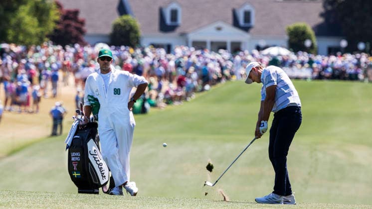 AUGUSTA 20260409 Ludvig Aberg waits for the 14th hole during the first day of competition of the US Masters at Augusta National Golf Club in the USA. Photo Christer Höglund TT code 40750 AUGUSTA USA x40750x  Copyright: xChristerxHöglundx US MASTERS GOLF