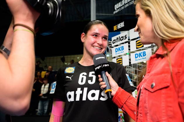 Handball, Womens European Championship Qualification, Germany Belgium, 2nd round, Group 3, Matchday 6 Chiara Rohr Germany in Pro7Maxx Interview Hamm Westpress Arena Nordrhein Westfalen Germany