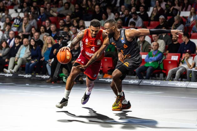 GER, easy Credit Basketball Bundesliga, FC Bayern München Basketball Niners Chemnitz 12 04 2026, BMW Park, Munich, GER, easy Credit Basketball Bundesliga, FC Bayern München Basketball Niners Chemnitz Xavier Rathan Mayes FC Bayern München Basketball 4 , John Edward Newman III Niners Chemnitz, 9 Foto Alexander Trienitz München BMW Park Bayern Deutschland