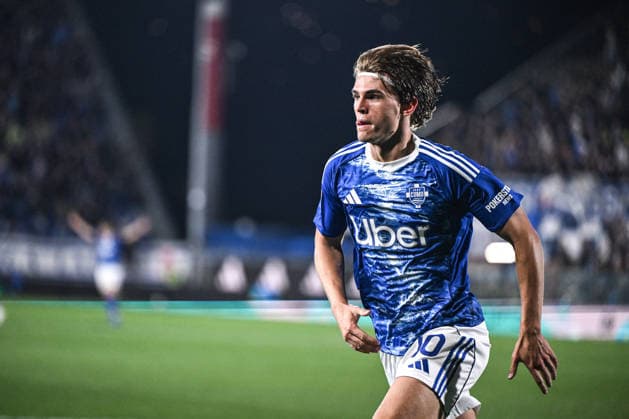 CALCIO - Serie A - Como 1907 vs Inter - FC Internazionale Nico Paz of Calcio Como celebrating after a goal during the Italian Serie A football match between Calcio Como and Inter FC on 12 of Avril 2026 at the Giuseppe Senigallia stadium in Como, Italy Como Italy  Copyright: xIPAxSport ABACAx