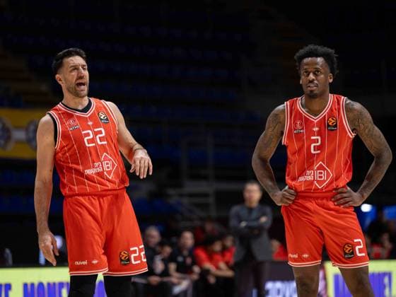 MACCABI TEL AVIV vs HAPOEL TEL AVIV VASILIJE MICIC and ANTONIO BLAKENEY, basketball players of Hapoel Tel Aviv, during the Euroleague match against Maccabi Tel Aviv, at Aleksandar Nikolic Arena. Belgrade, 12.04.2026. photo: MN PRESS BASKETBALL, EUROLEAGUE, MACCABI TEL AVIV, HAPOEL TEL AVIV Belgrade Aleksandar Nikolic arena Serbia Copyright: xMNxPressx