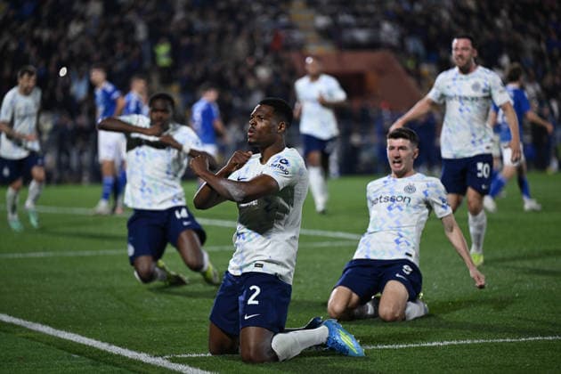 Db Como 12 04 2026 - campionato di calcio serie A Como-Inter foto Daniele Buffa Image nella foto: esultanza gol Denzel Dumfries 