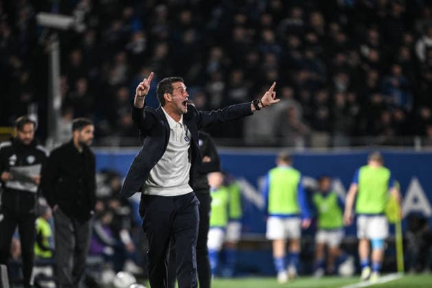Head Coach Cristian Chivu of Inter FC, react during the Italian Serie A football match between Calcio Como and Inter FC on 12 of Avril 2026 at the Giuseppe Senigallia stadium in Como, Italy  Copyright: xTizianoxBallabio IPAxSportx xipa-agency.netx xx IPA_73925188 IPA_Agency_IPA73925188