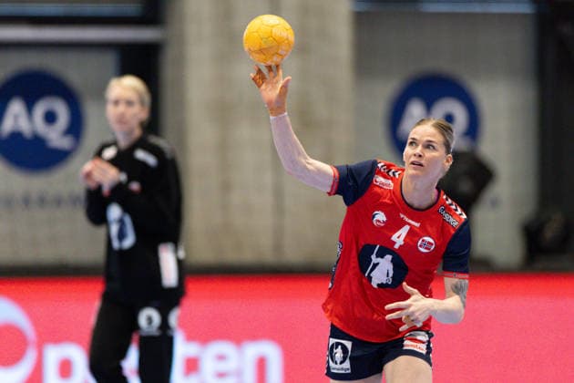 KRISTIANSAND, NORWAY - APRIL 12: Veronica Kristiansen of Norway shoots the ball during the Womens EHF Euro Cup 2026 match between Norway and Slovakia at Aquarama Arena on April 12, 2026 in Kristiansand, Norway. (Photo by Ane Frosaker Sports Press Photo) Copyright: xAnexFrosakerx xSPPx Sportspressphoto_SPR128645