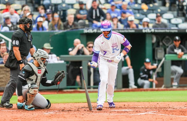 APR 12, 2026: Kansas City Royals shortstop Bobby Witt Jr. (7) draws a walk against the Chicago White Sox at Kauffman Stadium in Kansas City, MO. CSM Kansas City United States - ZUMAc04_ 20260412_zma_c04_018 Copyright: xRomanxPunox