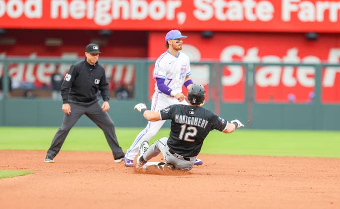 APR 12, 2026: Chicago White Sox shortstop Colson Montgomery (12) slides into second base for a double against the Kansas City Royals at Kauffman Stadium in Kansas City, MO. CSM Kansas City United States - ZUMAc04_ 20260412_zma_c04_031 Copyright: xRomanxPunox
