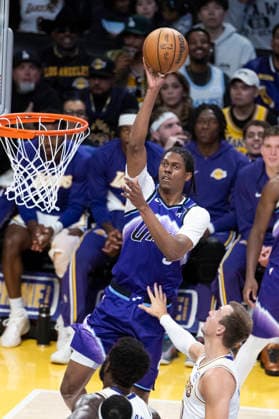 NBA, Basketball Herren, USA 2026: Lakers 131:107 Jazz - 12 Apr 2026 Utah Jazz’ Cody Williams (5) shoots against the Los Angeles Lakers during an NBA basketball game at Crypto.com Arena on Sunday, April 12, 2026 in Los Angeles. Lakers 131:107 Jazz Los Angeles United States Copyright: xRingoxChiux xSOPAxImagesx 20260412RC.Lakers026