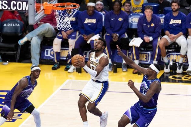NBA, Basketball Herren, USA 2026: Lakers 131:107 Jazz - 12 Apr 2026 Los Angeles Lakers’ Bronny James (9) goes past Utah Jazz’ Oscar Tshiebwe (34) to the basket during an NBA basketball game at Crypto.com Arena on Sunday, April 12, 2026 in Los Angeles. Lakers 131:107 Jazz Los Angeles United States Copyright: xRingoxChiux xSOPAxImagesx 20260412RC.Lakers029