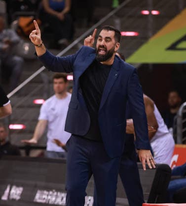Head coach Ramon Diaz Sanchez Braunschweig , Bonn, Germany, 12 04 2026, Basketball Bundesliga, Matchday 29, Telekom Baskets Bonn vs Basketball Löwen Braunschweig