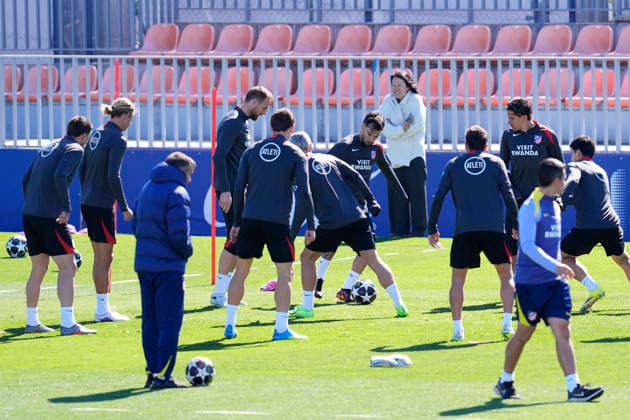 April 13, 2026, Majadahonda, Madrid, Spain: Alex Baena during the training day of Atletico de Madrid ahead the UEFA Champions League 2025 26 Quarter-Final Second Leg match against FC Barcelona, Barca at Ciudad Deportiva Wanda Atletico de Madrid on April 13, 2026, in Majadahonda, Madrid, Spain. Atletico De Madrid Training Session And press conference, PK, Pressekonferenz - UEFA Champions League 2025 26 Quarter-Final Second Leg - ZUMAa181 20260413_zaa_a181_015 Copyright: xDennisxAgyemanx