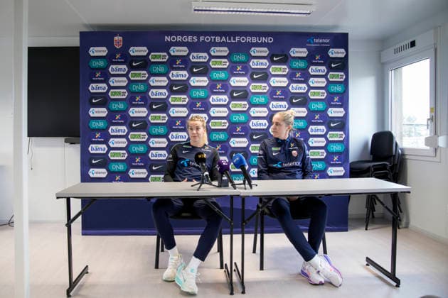 The women s national team is preparing for the World Cup qualifier against Slovenia Lillestrom 20260413 National team manager Gemma Grainger and Ada Martine Stolsmo Hegerberg at the press conference for the women s national football team at Vigernesjordet in Lillestrom before the World Cup qualifier against Slovenia Photo Stian Lysberg Solum NTB Lillestrom Norway EDITORIAL USE ONLY RESTRICTED USE FOR BETTING COMPANIES  Copyright: xStianxLysbergxSolumx xNTBx