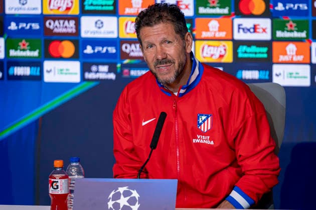 Atletico de Madrid Training Session And press conference, PK, Pressekonferenz - UEFA Champions League 2025 26 Quarter-Final Second Leg MADRID, SPAIN - APRIL 13: Diego Pablo Simeone, Head Coach of Atletico de Madrid, speaks during the Press Conference ahead of the UEFA Champions League 2025 26 Quarter-Final Second Leg match against FC Barcelona, Barca at Estadio Riyadh Air Metropolitano on April 13, 2026 in Madrid, Spain. Madrid Estadio Riyadh Air Metropolitano Madrid Spain Copyright: xAlbertoxGardinx AGardin_20260413_Foot_Champ_Atl_Mad_Press_0151