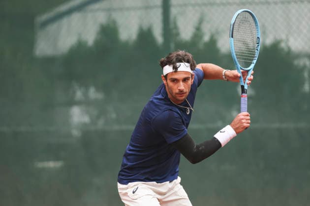 April 13, 2026, Barcelona, Barcelona, Spain: Lorenzo Musetti of Italy during training on Day 3 of the Barcelona Open Banc Sabadell - Conde Godo 2026 Day 3 at Real Club de Tenis Barcelona on April 13, 2026 in Barcelona, Spain. Barcelona Spain - ZUMAa181 20260413_zaa_a181_138 Copyright: xJavierxBorregox
