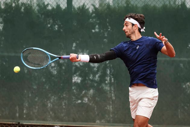 April 13, 2026, Barcelona, Barcelona, Spain: Lorenzo Musetti of Italy during training on Day 3 of the Barcelona Open Banc Sabadell - Conde Godo 2026 Day 3 at Real Club de Tenis Barcelona on April 13, 2026 in Barcelona, Spain. Barcelona Open Banc Sabadell - Conde Godo 2026 Day 3  - ZUMAa181 20260413_zaa_a181_152 Copyright: xJavierxBorregox