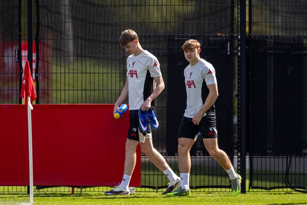 Football - UEFA Champions League - Quarter-FInal - 2nd Leg - Liverpool FC v Paris Saint-Germain FC - MD-1 LIVERPOOL, ENGLAND - Monday, April 13, 2026: Liverpool s Will Wright (L) and Luca Stephenson during a training session at the AXA Training Centre ahead of the UEFA Champions League Quarter-Final 2nd Leg match between Liverpool FC and Paris Saint-Germain FC. (Photo by David Rawcliffe Propaganda) LIVERPOOL AXA Training Centre MERSEYSIDE ENGLAND  Copyright: xDavidxRawcliffex 2026-04-13-001-Liverpool_PSG_MD-1