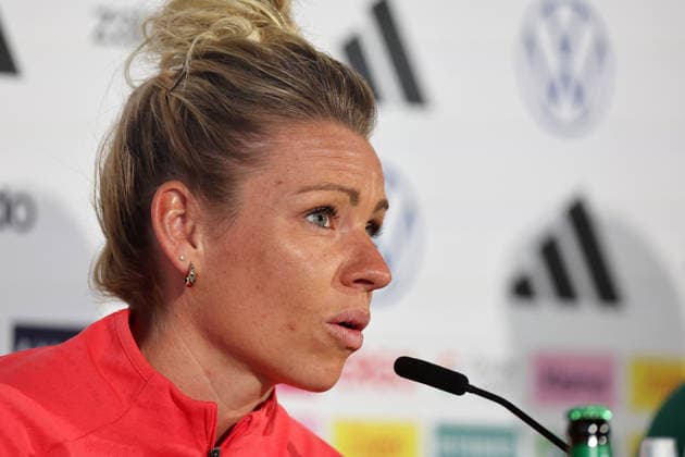 Linda Dallmann , Pressekonferenz , DFB Frauen-Nationalmannschaft Abschlusstraining , vor dem Spiel WM Qualifikation Deutschland-Österreich , Fußball , Frauen , in den Max Morlock Stadion, in Nürnberg , Bayern , Deutschland. April 13 , 2026 . Photo by: Davide Elias IPA Photo Pressefoto DENL Copyright: xDavidexEliasx