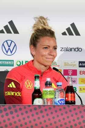 13 04 2026, xgrfx, Football DFB Media Dates, German Womens National Team Press Conference and Final Training v l Linda Dallmann German Womens National Team DFL DFB REGULATIONS PROHIBIT ANY USE OF PHOTOGRAPHS as IMAGE SEQUENCES and or QUASI VIDEO Nuremberg