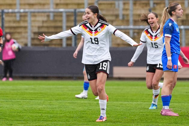13 04 2026, xydrx, Football, International match, European Championship Qualification U19 Women, Germany Slovakia, IMS Arena Goal celebration after the 1 0 goal for Germany by scorer Laila Portella GER, 19 DFB regulations prohibit any use of photographs as image sequences and or quasi video Copyright: HMBxMedia YannisxDreimann