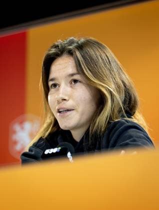 ZEIST - Damaris Egurrola of the Dutch women s football team during a press conference, PK, Pressekonferenz ahead of the World Cup qualifying match against France. KOEN VAN WEEL ANP xVIxANPxSportx xxANPxIVx 555718080 originalFilename: 555718080.jpg
