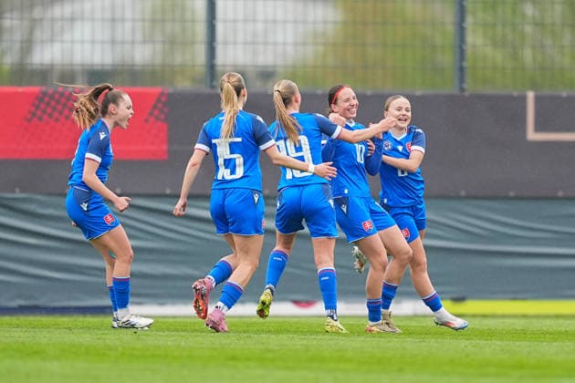 13 04 2026, xydrx, Football, International match, European Championship Qualification U19 Women, Germany Slovakia, IMS Arena Goal celebration after the goal to 1 1 for Slovakia by scorer Lucia Rumancikova SVK, 10 together with Terezia Soltysova SVK, 15 and Michaela Pekarova SVK, 19 Ema Marhevkova SVK, 2 DFB regulations prohibit any use of photographs as image sequences and or quasi video Copyright: HMBxMedia YannisxDreimann