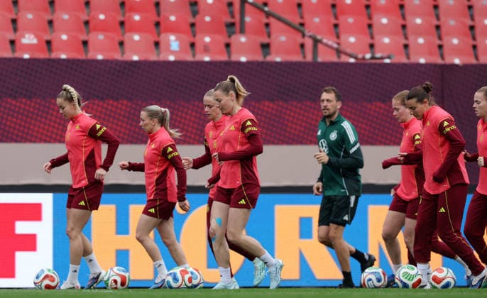 Frauen-Nationalmannschaft Abschlusstraining , vor dem Spiel WM Qualifikation Deutschland-Österreich , Fußball , Frauen , in den Max Morlock Stadion, in Nürnberg , Bayern , Deutschland. April 13 , 2026 . Photo by: Davide Elias IPA Photo Pressefoto DENL Copyright: xDavidexEliasx