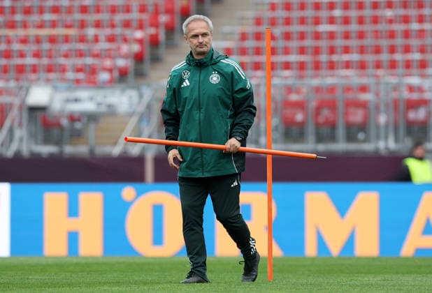 Christian Wück Trainer DFB , Frauen-Nationalmannschaft Abschlusstraining , vor dem Spiel WM Qualifikation Deutschland-Österreich , Fußball , Frauen , in den Max Morlock Stadion, in Nürnberg , Bayern , Deutschland. April 13 , 2026 . Photo by: Davide Elias IPA Photo Pressefoto DENL Copyright: xDavidexEliasx
