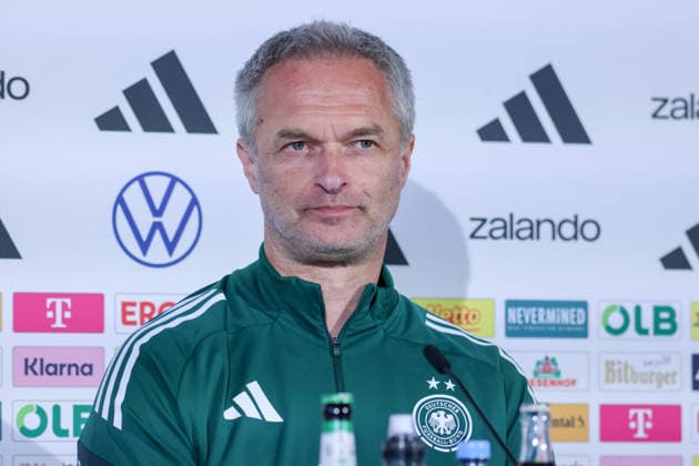 Nuremberg, Germany 13 April 2026 Preparation for the Womens World Cup qualifier Germany vs Austria Final press conference in Nuremberg In the picture national coach Christian Wück Wueck Germany at the final press conference him Nuremberg Copyright: HMBxMedia MadeleinexFantini