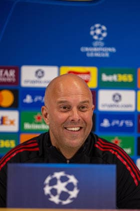 Football - UEFA Champions League - Quarter-Final - 2nd Leg - Liverpool FC v Paris Saint-Germain FC - MD-1 LIVERPOOL, ENGLAND - Monday, April 13, 2026: Liverpool s head coach Arne Slot during a press conference, PK, Pressekonferenz at Anfield ahead of the UEFA Champions League Quarter-Final 2nd Leg game between Liverpool FC and Paris Saint-Germain FC. (Photo by David Rawcliffe Propaganda) LIVERPOOL Anfield MERSEYSIDE ENGLAND  Copyright: xDavidxRawcliffex P2026-04-13-Liverpool_PSG_MD-1-97