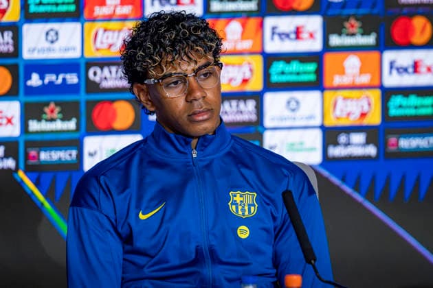 FC Barcelona, Barca Training Session And press conference, PK, Pressekonferenz - UEFA Champions League 2025 26 Quarter-Final Second Leg MADRID, SPAIN - APRIL 13: Lamine Yamal of FC Barcelona speaks during the Press Conference ahead of the UEFA Champions League 2025 26 Quarter-Final Second Leg match against Atletico de Madrid at Estadio Riyadh Air Metropolitano on April 13, 2026 in Madrid, Spain. Madrid Estadio Riyadh Air Metropolitano Madrid Spain Copyright: xAlbertoxGardinx AGardin_20260413_Foot_Champ_Bar_Press_0229