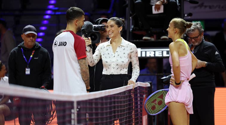 13 04 2026, Germany, Stuttgart, Tennis Porsche Tennis Grand Prix, Porsche One Point Challenge, f l Fabian Bredlow, presenter Andrea Petkovic, Eva Bennemann GER