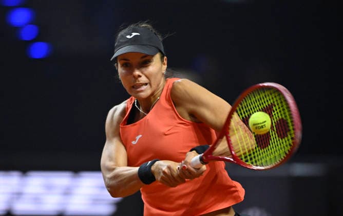 Viktoriya Tomova BUL Action Tennis Ladies Porsche Cup Porsche Tennis Grand Prix GP Stuttgart 2026 Porsche Arena 11 19 04 2026 DFL REGULATIONS PROHIBIT ANY USE OF PHOTOGRAPHS AS IMAGE SEQUENCES AND OR QUASI VIDEO Tennis Ladies Porsche Cup Porsche Tennis Grand Prix GP Stuttgart 2026