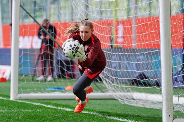 13.04.2026 GDANSK, STADION POLSAT ARENA , PILKA NOZNA KOBIET ( WOMEN S FOOTBALL) KONFERENCJA I OFICJALNY TRENING REPREZENTACJI POLSKI KOBIET W PILCE NOZNEJ NZ. NATALIA RADKIEWICZ FOTO RADOSLAW JOZWIAK CYFRASPORT NEWSPIX.PL --- Newspix.pl  RA2_3874