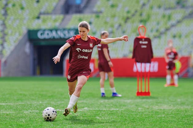 13.04.2026 GDANSK, STADION POLSAT ARENA , PILKA NOZNA KOBIET ( WOMEN S FOOTBALL) KONFERENCJA I OFICJALNY TRENING REPREZENTACJI POLSKI KOBIET W PILCE NOZNEJ NZ. NADIA KREZYMAN FOTO RADOSLAW JOZWIAK CYFRASPORT NEWSPIX.PL --- Newspix.pl  RA2_3963