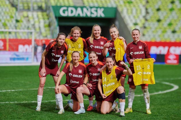 13.04.2026 GDANSK, STADION POLSAT ARENA , PILKA NOZNA KOBIET ( WOMEN S FOOTBALL) KONFERENCJA I OFICJALNY TRENING REPREZENTACJI POLSKI KOBIET W PILCE NOZNEJ NZ. PATRYCJA SARAPATA MILENA KOKOSZ EWELINA KAMCZYK WIKTORIA ZIENIEWICZ WIKTORIA ZIENIEWICZ PAULINA DUDEK KLAUDIA JEDLINSKA FOTO RADOSLAW JOZWIAK CYFRASPORT NEWSPIX.PL --- Newspix.pl  RA2_3994