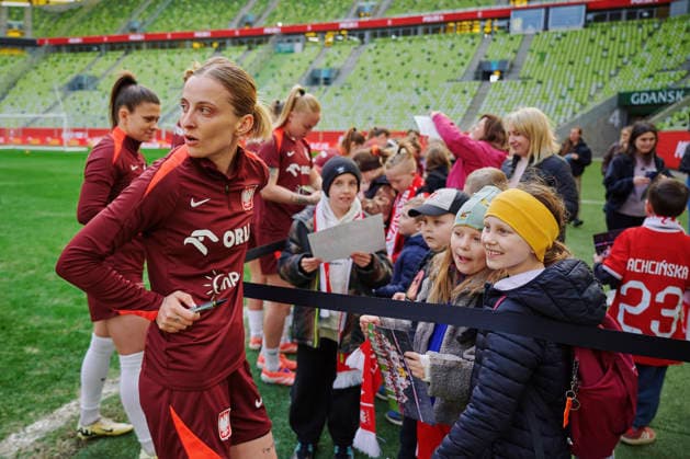 13.04.2026 GDANSK, STADION POLSAT ARENA , PILKA NOZNA KOBIET ( WOMEN S FOOTBALL) KONFERENCJA I OFICJALNY TRENING REPREZENTACJI POLSKI KOBIET W PILCE NOZNEJ NZ. EWELINA KAMCZYK FOTO RADOSLAW JOZWIAK CYFRASPORT NEWSPIX.PL --- Newspix.pl  RA2_9552